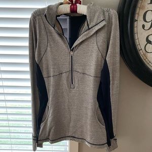 Lululemon pull over. Great shape. Large
